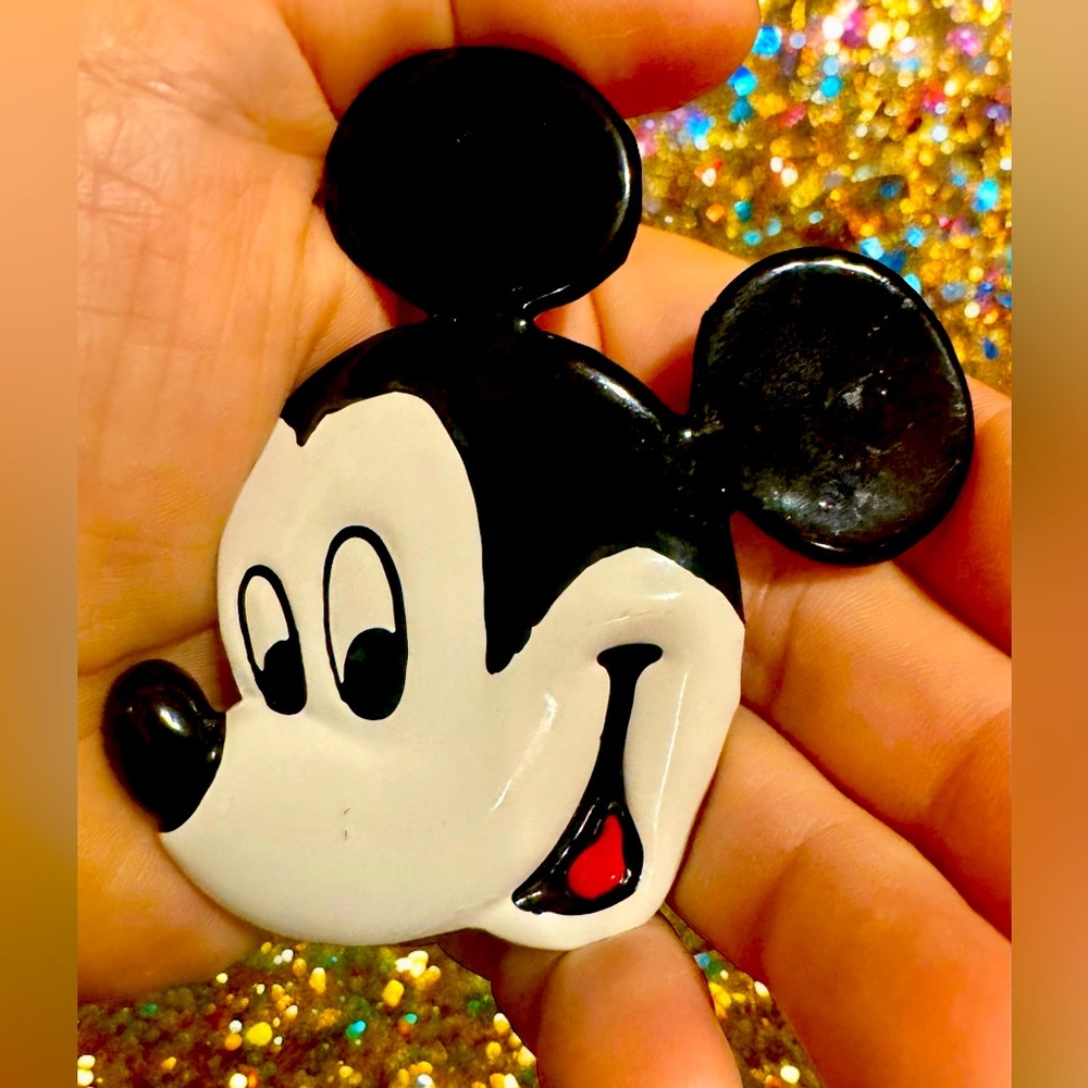 Vtg Disney Mickey Mouse Enamel And Gold Tone large Pin Brooch By Wendy Gell 3"